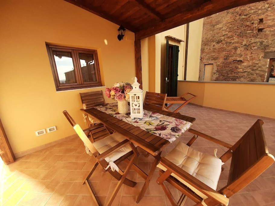 Lajatico Rentals - Terrazza Sul Tramonto Del Silenzio Esterno foto